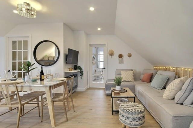 Lovely Calm Boho Spa & Sauna, quebec Medium